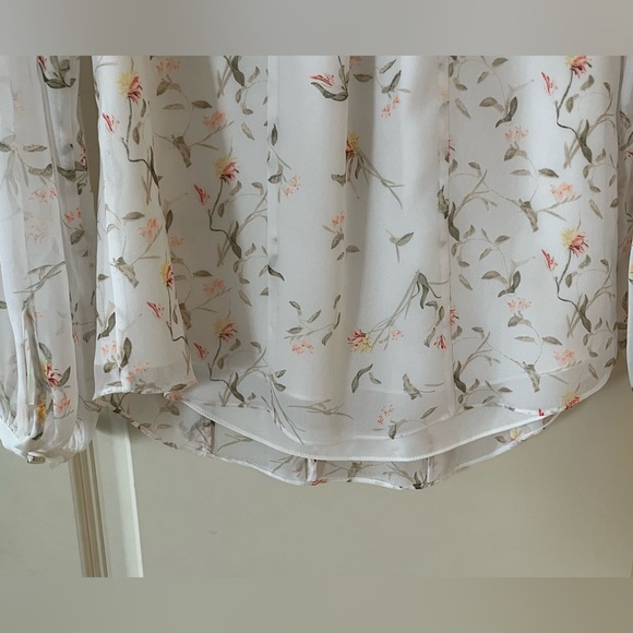 White House Black Market Floral White Blouse Women’s Size 0 - Picture 3 of 16